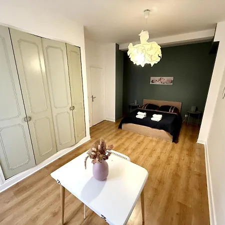 Le Grand Jaures 8 Personnes Apartment *