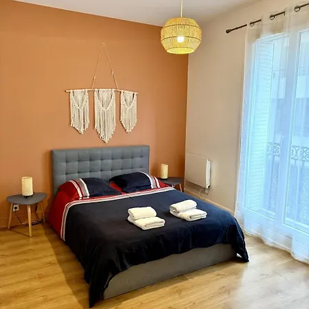 Apartment Le Grand Jaures 8 Personnes *