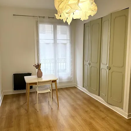 Le Grand Jaures 8 Personnes Apartment *