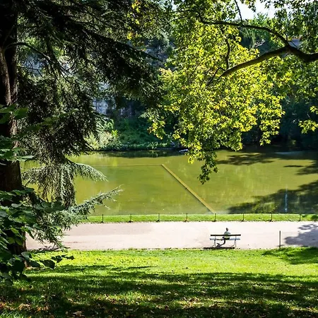 Apartment Le Grand Jaures 8 Personnes Paris